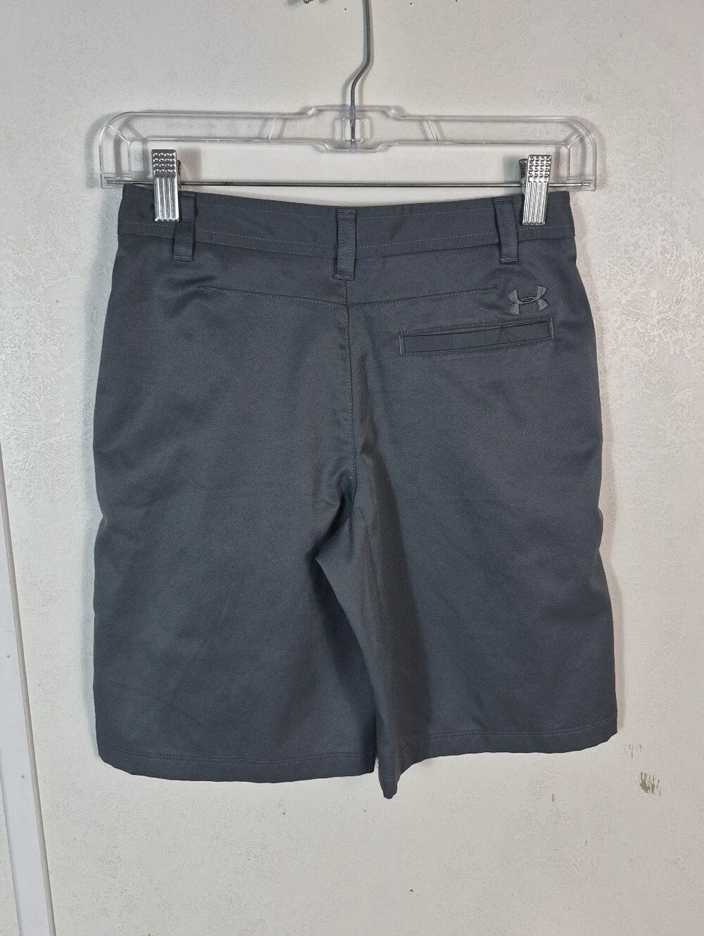 Under Armour Boys Board Short Pitch Gray Size 12